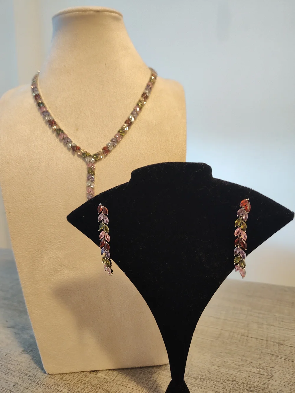 Swarovski Crystal Leaf Necklace and Earrings Set - Picture 5 of 7